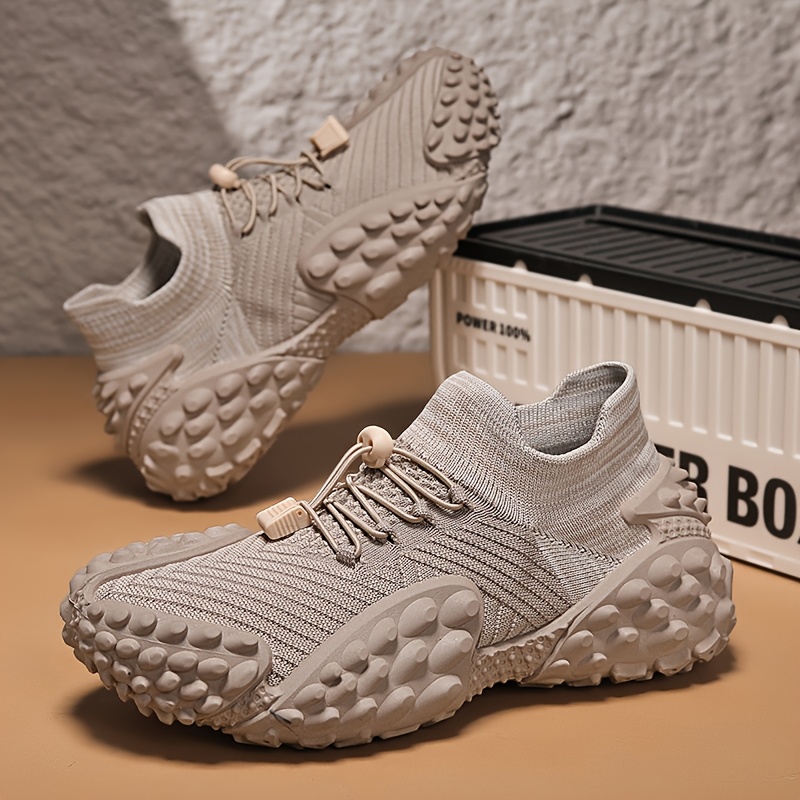 Summer New Men'S Breathable Fly Weave Shoes Outdoor Hiking Walking Shoes Slip-On Durable Durian Sole Casual Sports Shoes Low-Top Thick Casual Hiking Shoes Large Size Men'S Shoes