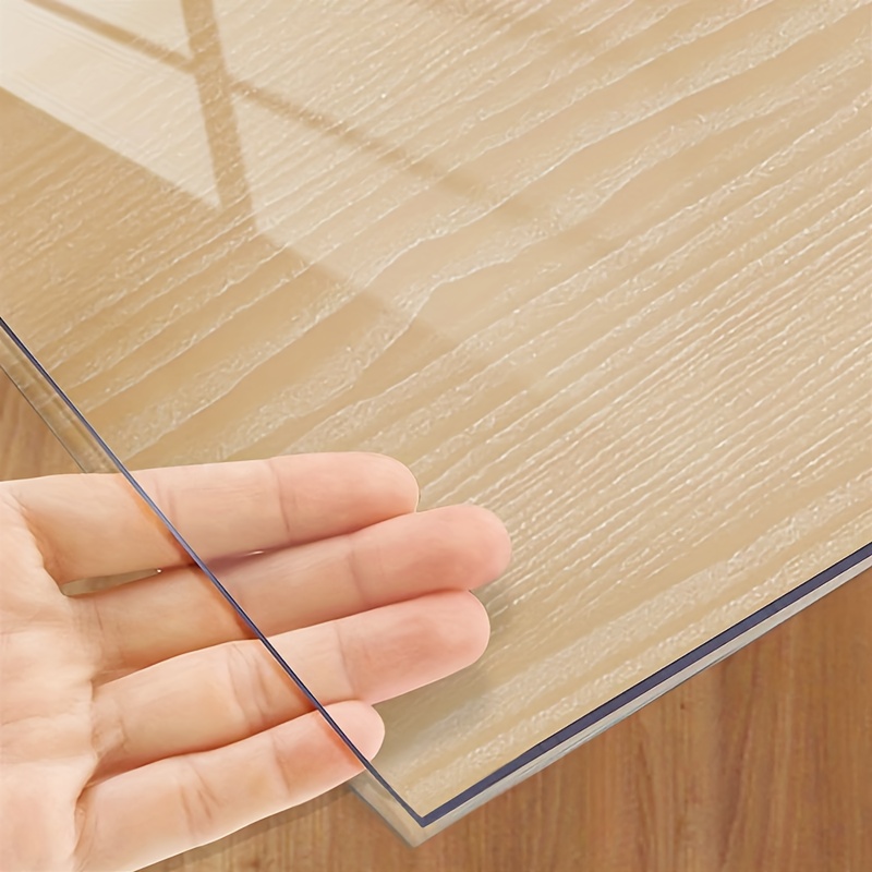 Transparenter Tischschutz, Größe 90 * cm, 1,5 mm * aus Kunststoff. Ideal zum Schutz von Esstischen und Schreibtischen. Diese Tischdecke bietet ausgezeichneten Schutz