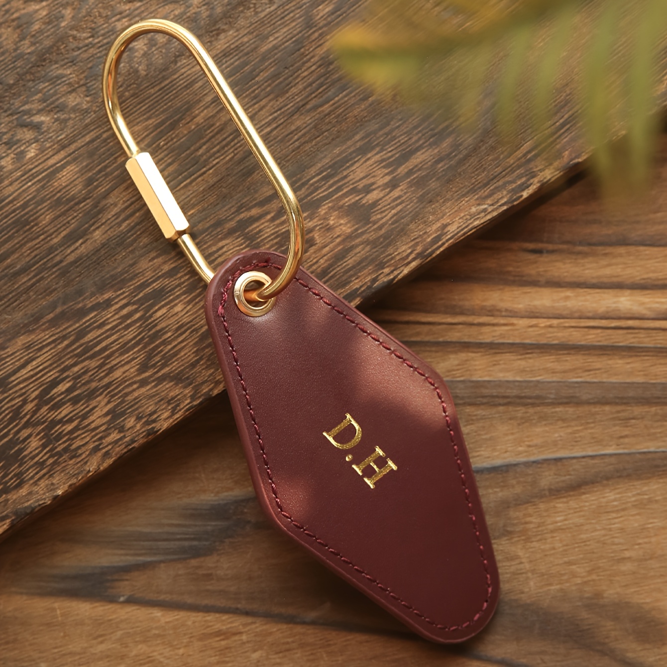 TEMU 1pc Of Personalized Name Keychain In Golden Monogram Style, Made Of Vegan Rhombus Faux Leather, Perfect As A Chic Travel Accessory Or A Gift For