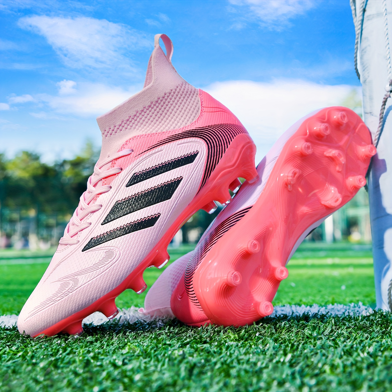 Zapatillas de Fútbol para Hombre, Botas Premium Sin Costuras Antideslizantes y Duraderas para Césped Exterior con Súper Agarre y Soporte de Tobillo, de Alta Gama y Estilo - Imagen 3