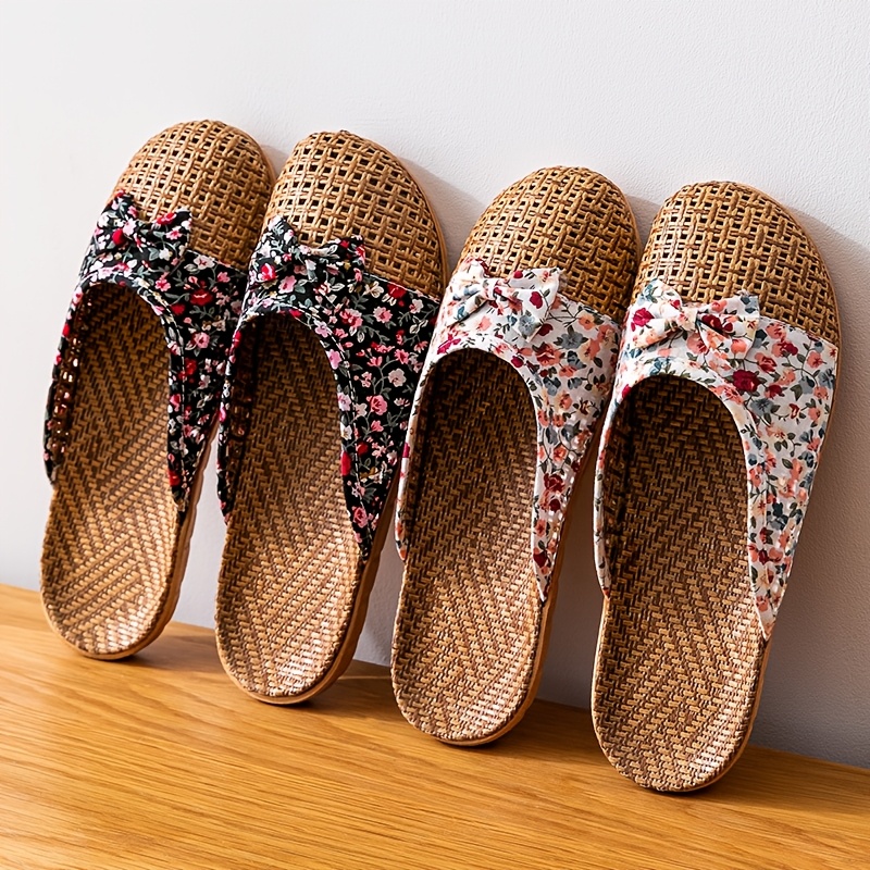 1 Pair Bow-Knot Woven Rattan Grass Home Slippers, Couple's Family Slippers, Men's and Women's Indoor Slippers for Home, Bedroom,, Non-Slip, Suitable for Women to Wear at Home, Out, Shopping, or for Casual Wear, Women Shoes