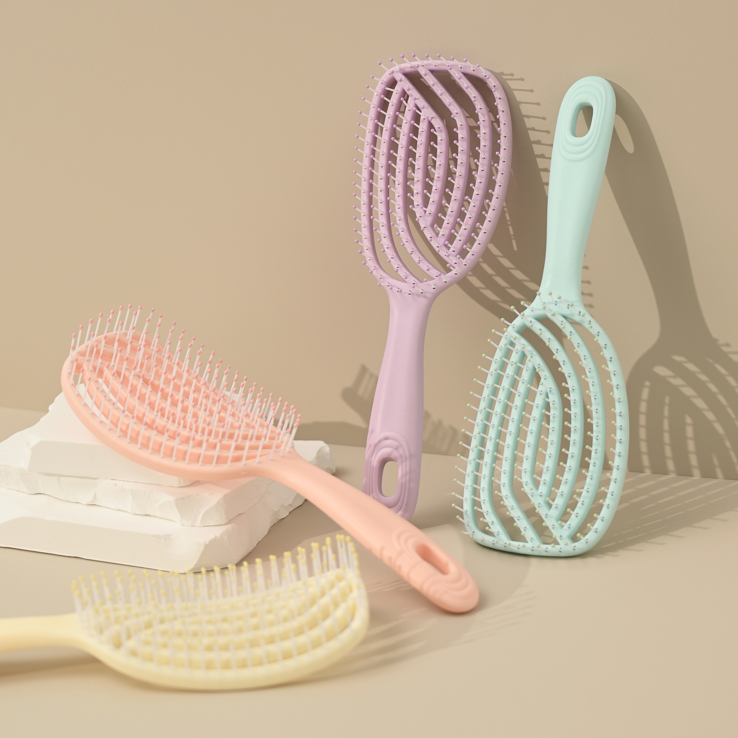 

Massage - Out For Detangling & Styling, For Wet Or Dry ,