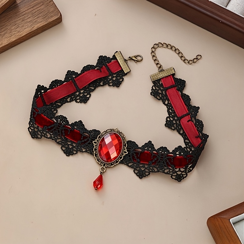 TEMU Collar con colgante de estilo gótico retro punk, con circonita sintética , adecuado para ropa de estilo y atuendos de