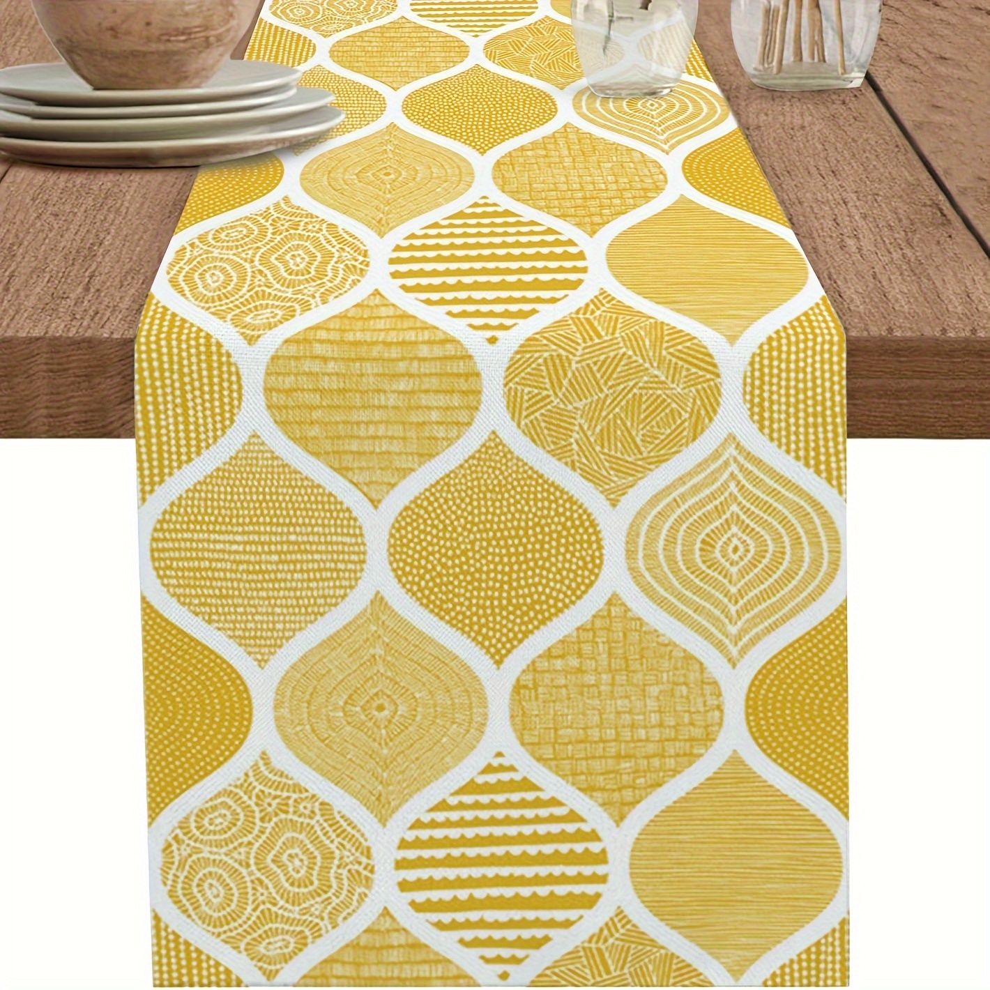 

1pc, Table Runner, Modern Style Golden Geometric Printed Table Runner, Dustproof & Wipe Clean Table Runner, Perfect For Home Party Decor, Dining Table Decoration, Aesthetic Room Decor