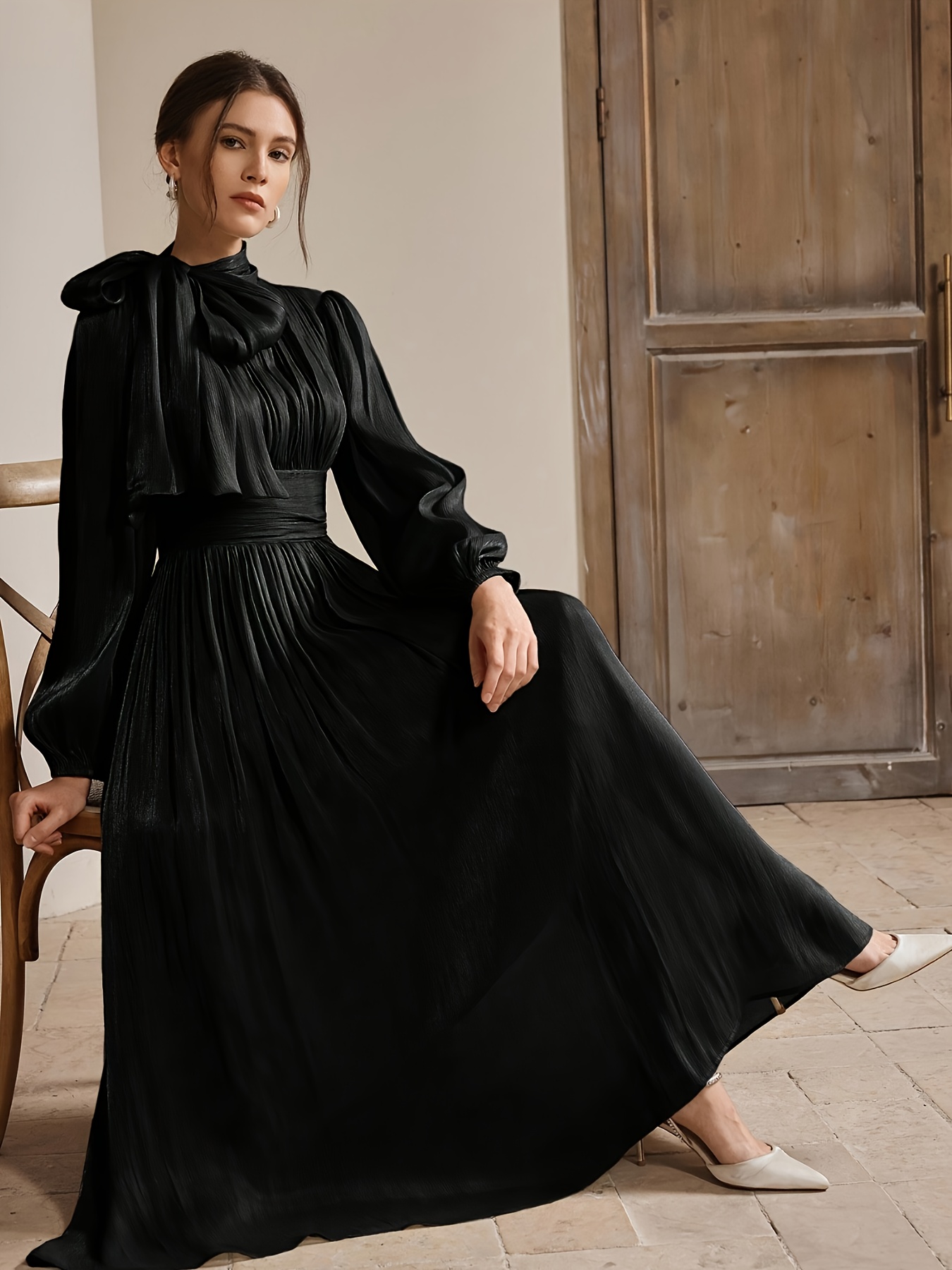 chinese dress ladies Black Floral Corset Peplum Gown with Train main image 1