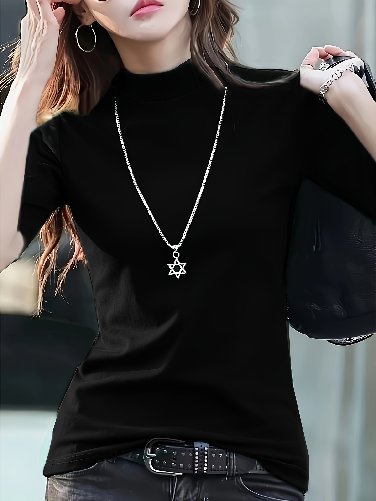 Women's Casual Stretch T-Shirt - Vibrant Green Solid Color, Stand-Up Collar, High Elasticity, Machine Washable, All-Season Comfort Fit, Cute T Shirts, Versatile Clothing, Pearl Necklace Accent