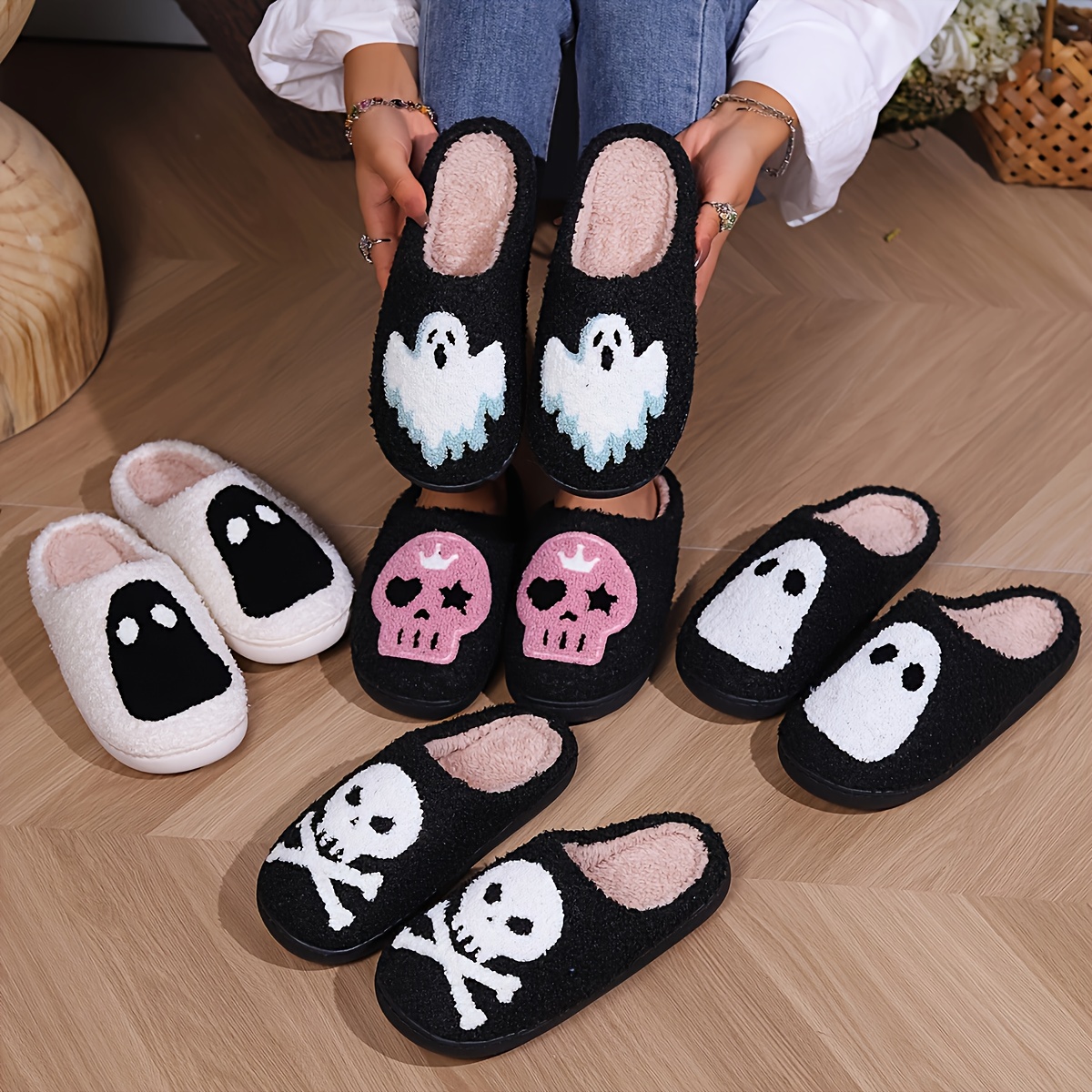 

Halloween Skull & Ghost Pattern Fuzzy Slippers, Cozy & Warm Soft Sole Flat Plush Shoes, Winter Closed Toe Home Slippers