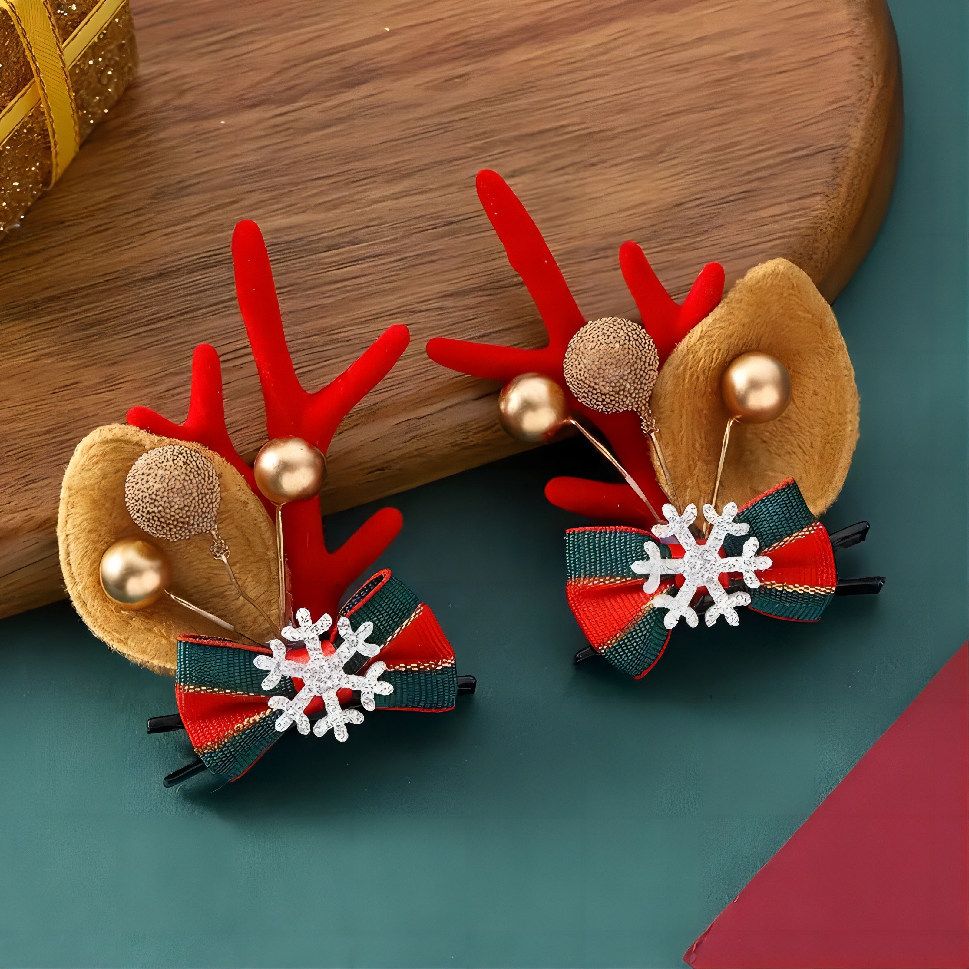 

2pcs Christmas Hair Clips Set, Cute Reindeer Design With Accents, Non-woven Fabric Hair Accessories, , For Teens And Adults, Party Wear