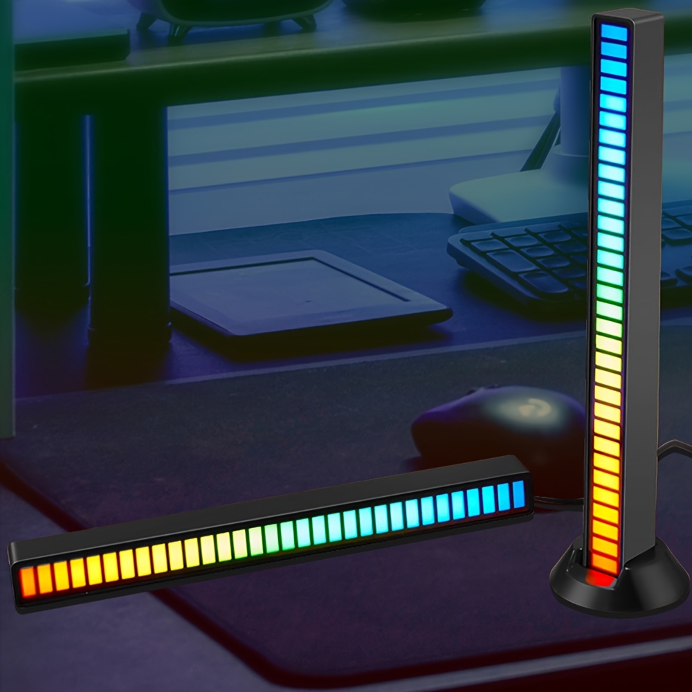 Комплект от 2 RGB LED светлини за пикап, които отговарят на звука, създавайки живи атмосфери за гейминг, партита и употреба на бюро. Тези USB-акумулаторни светлини сменят цветовете си в синхронизация с музиката.