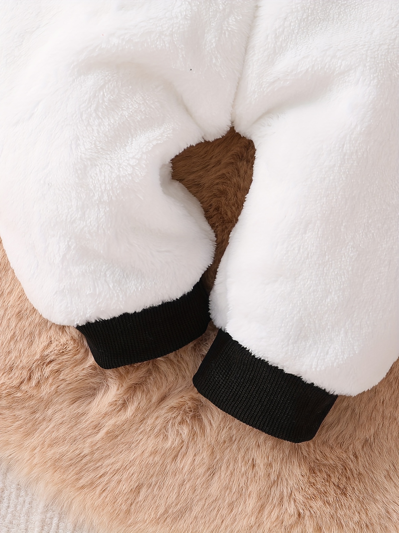 Cute Panda Embroidered Onesie for Baby Girls, Perfect for Autumn And Winter, Featuring a Hood And Plush Material, Suitable for Infants And Toddlers, Keeping Them Warm And Adorable, for Outdoor