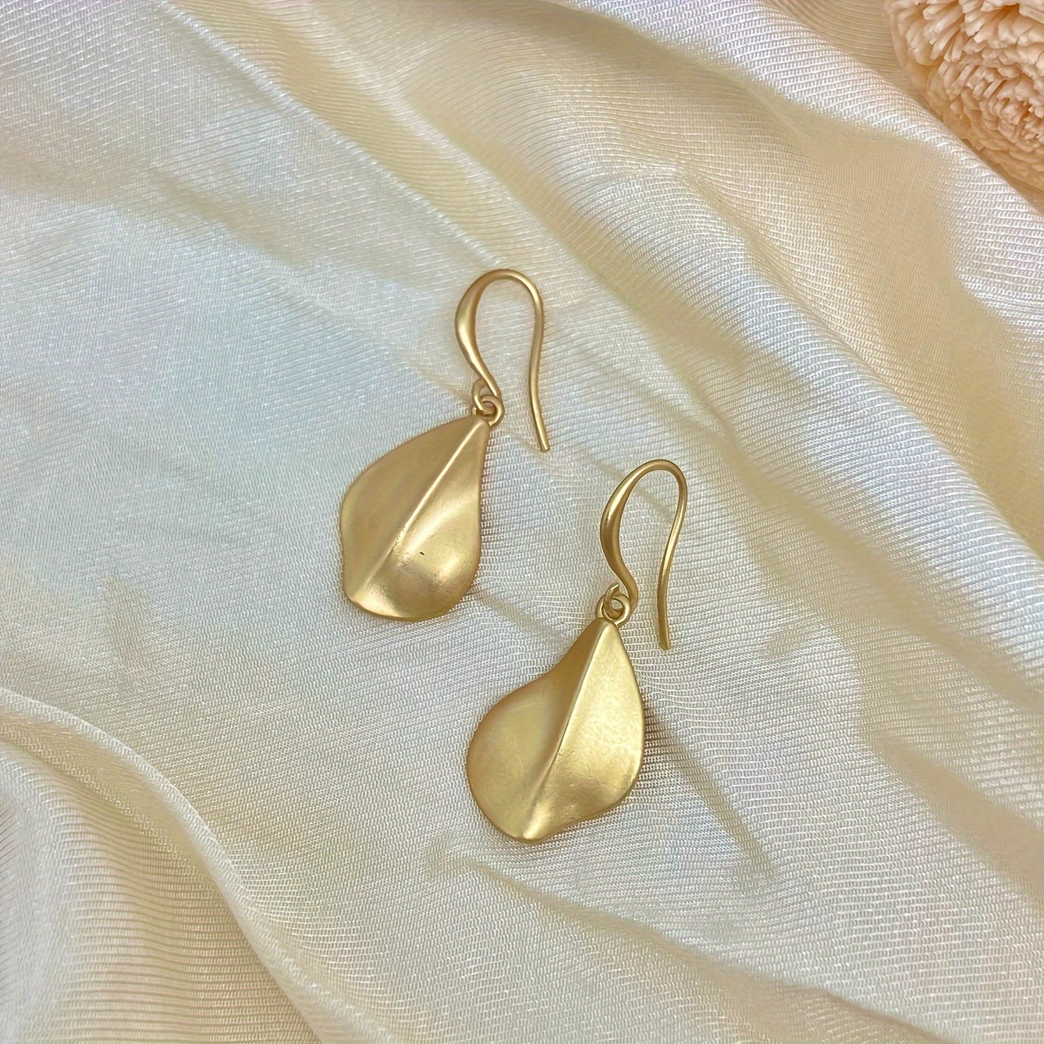 

Elegant Golden-tone Water Drop Earrings - Vintage Boho Chic, Stainless Steel Posts, Perfect Toward Everyday & Party Wear