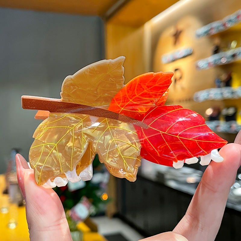 Image of 1pc Cartoon Maple Leaf Hair Clip, Elegant And Cute Oval Shape, Women's Back To School Hair Accessory, Holiday Gift