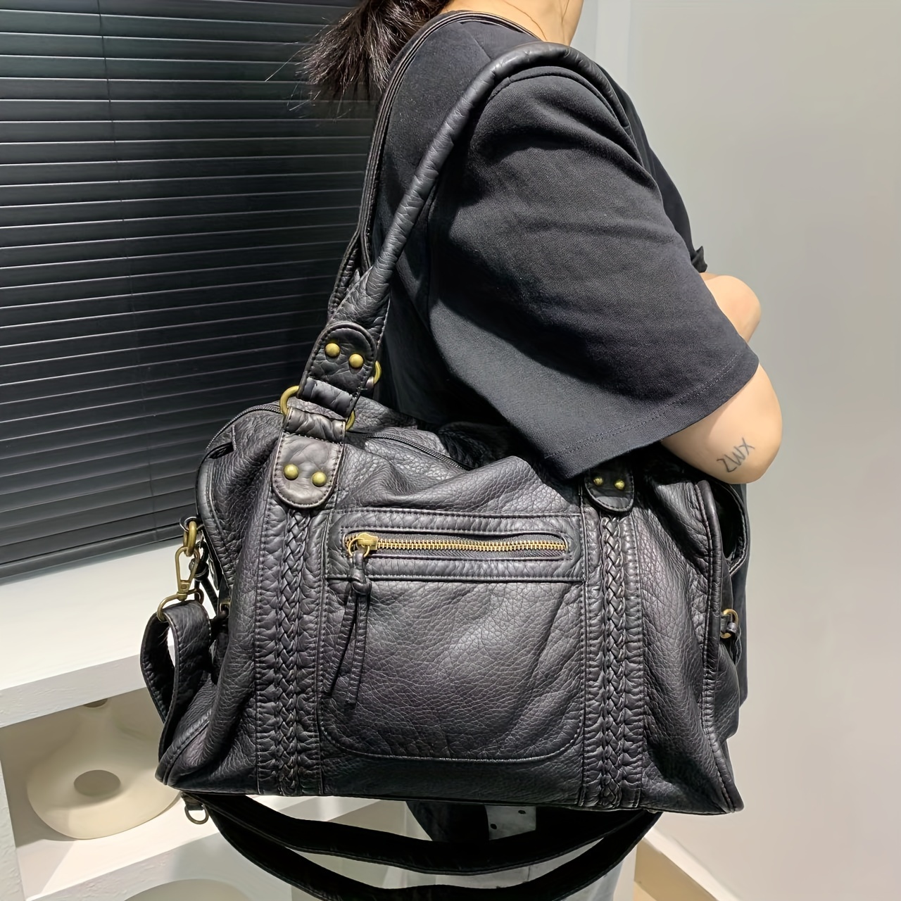 Image of Women's Stylish Vintage Washed Tote Bag With Large Capacity, Perfect For Commuting, Featuring Multiple Pockets And On The Shoulder Or.
