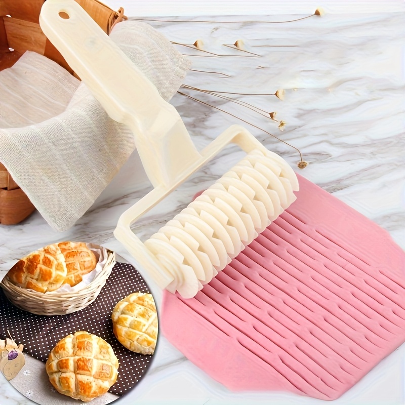 

1pc Kitchencraft Plastic Pastry Grid Roller Cutter - Food Contact Safe, Pie & Pizza Pattern Maker, Baking Tool For Restaurant & Home Use, Eid Essential