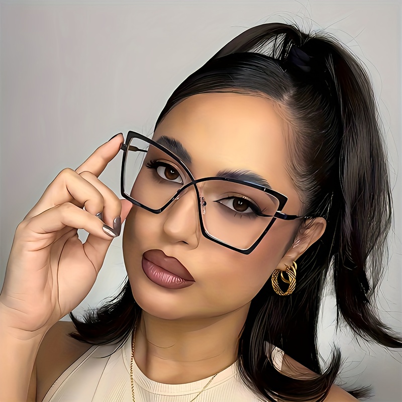 Image of Women's Oversized Cat-eye Glasses - Vintage Fashion Metal Frame Decorative Eyewear For Street Style & Everyday Chic, Lightweight Non- Accessories