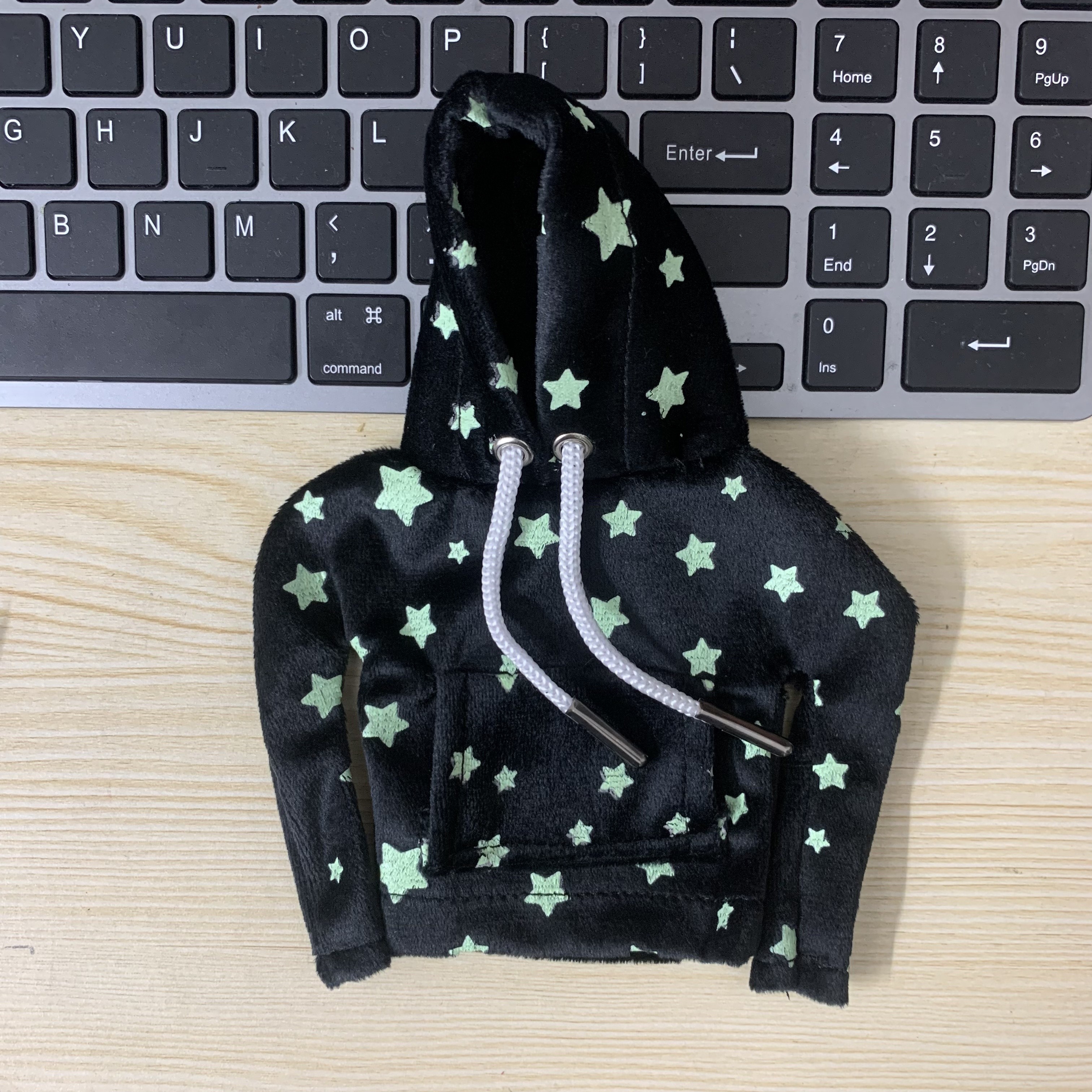 Image of 1pc Car Gear Shift Cover, Fashionable Hoodie Car Gear Shift, Winter Shift Sweater Shirt, Car Interior Accessory Gear Shift, Universal Car Decorative Accessory