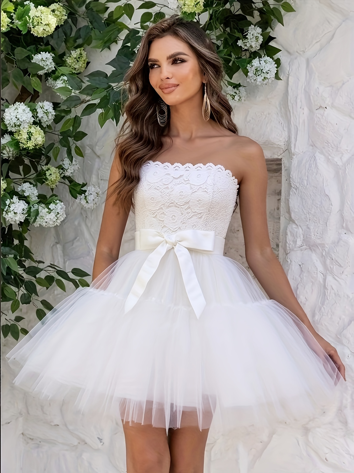 Robe de mariée courte et légère de style européen et américain, nouvelle et simple, à bretelles spaghetti, d'inspiration forestière, pour voyage en plein air et photographie, pour petites femmes