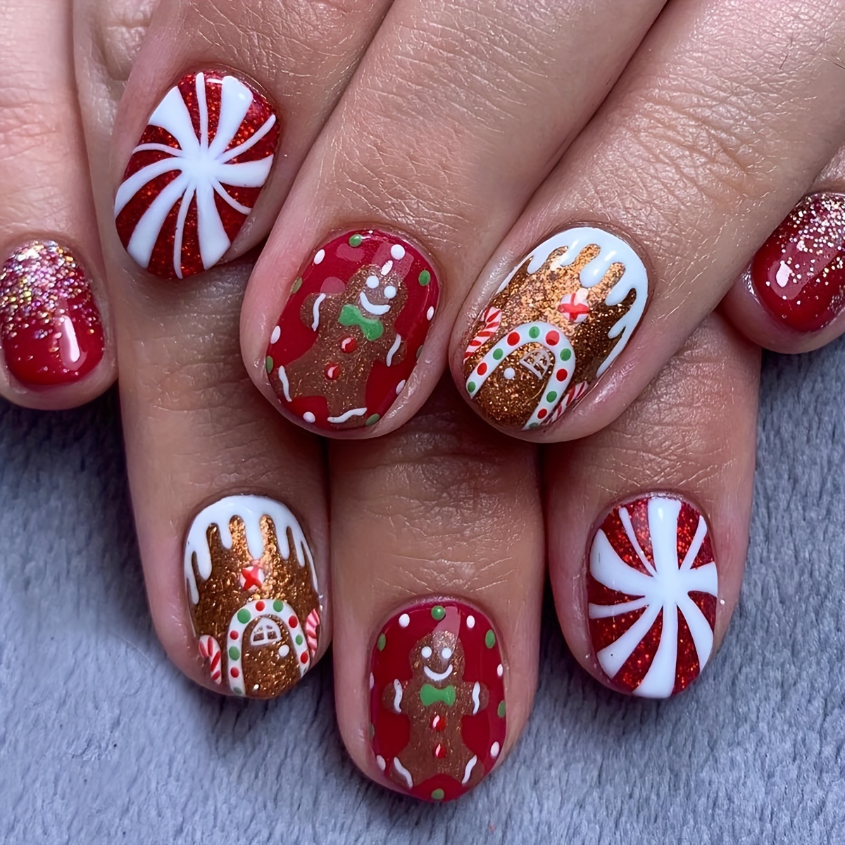 

24-piece Christmas Gingerbread & Candy Cane Press-on Nails Set, Short Oval Mixed Color , Cartoon & Holiday Design - Includes Jelly Glue & File, , Dates, & Parties