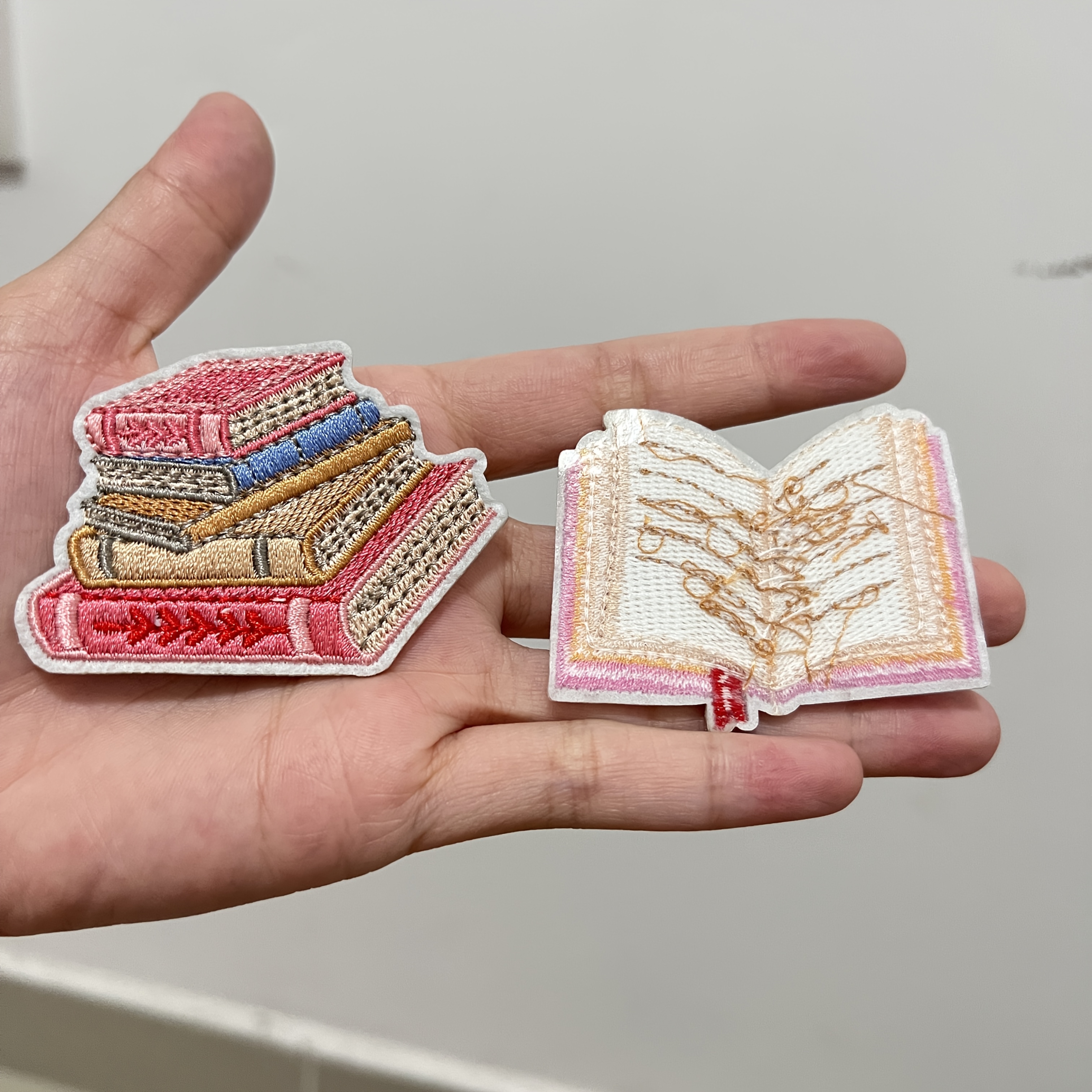 TEMU 2点セット ブックパッチ 刺繍入り 布製パッチ バッグ・服・帽子用