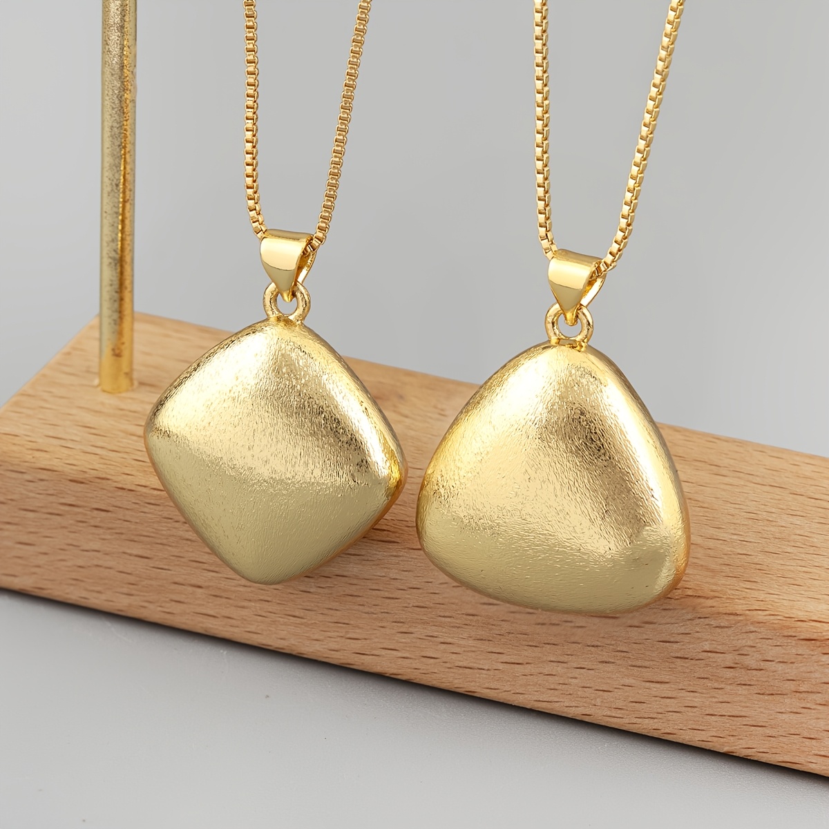 Women's 18K Plated Copper Minimalist Pendant Necklace
