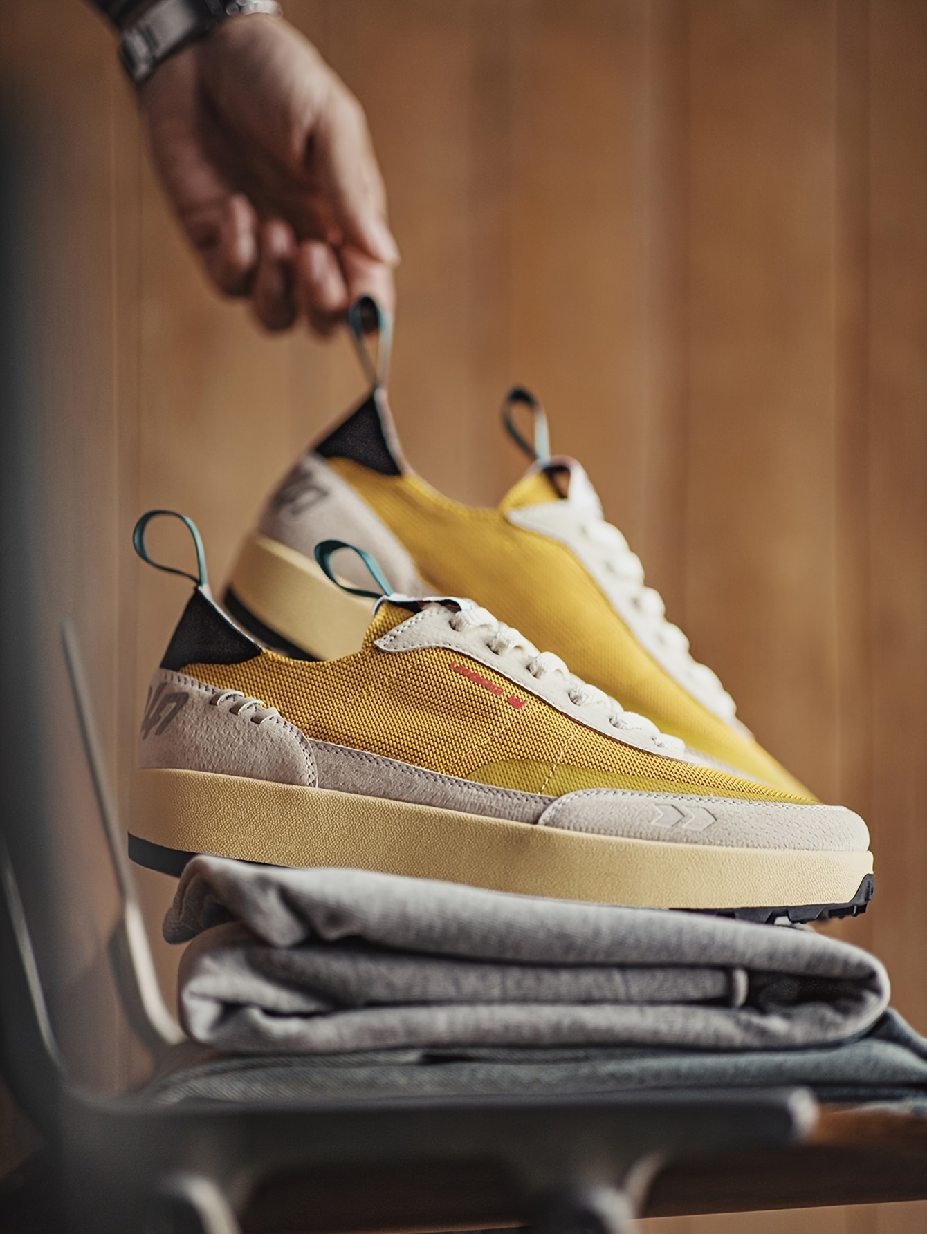 Maden, Nuevas Zapatillas Estrelladas de Verano, Zapatos Deportivos de Lona Waffle para Hombre, Malla Transpirable para Viajeros, Suela Gruesa Casual, Zapatos Forrest Gump Blanco Amarillo, Zapatos de Golf, Tenis, Camping