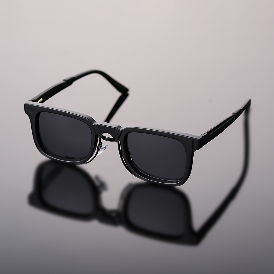 

Lunettes de Mode Carrées Épaisses d'Inspiration Rétro pour - Design Tendance et avec Monture en PC , pour , l'École, & la Photographie