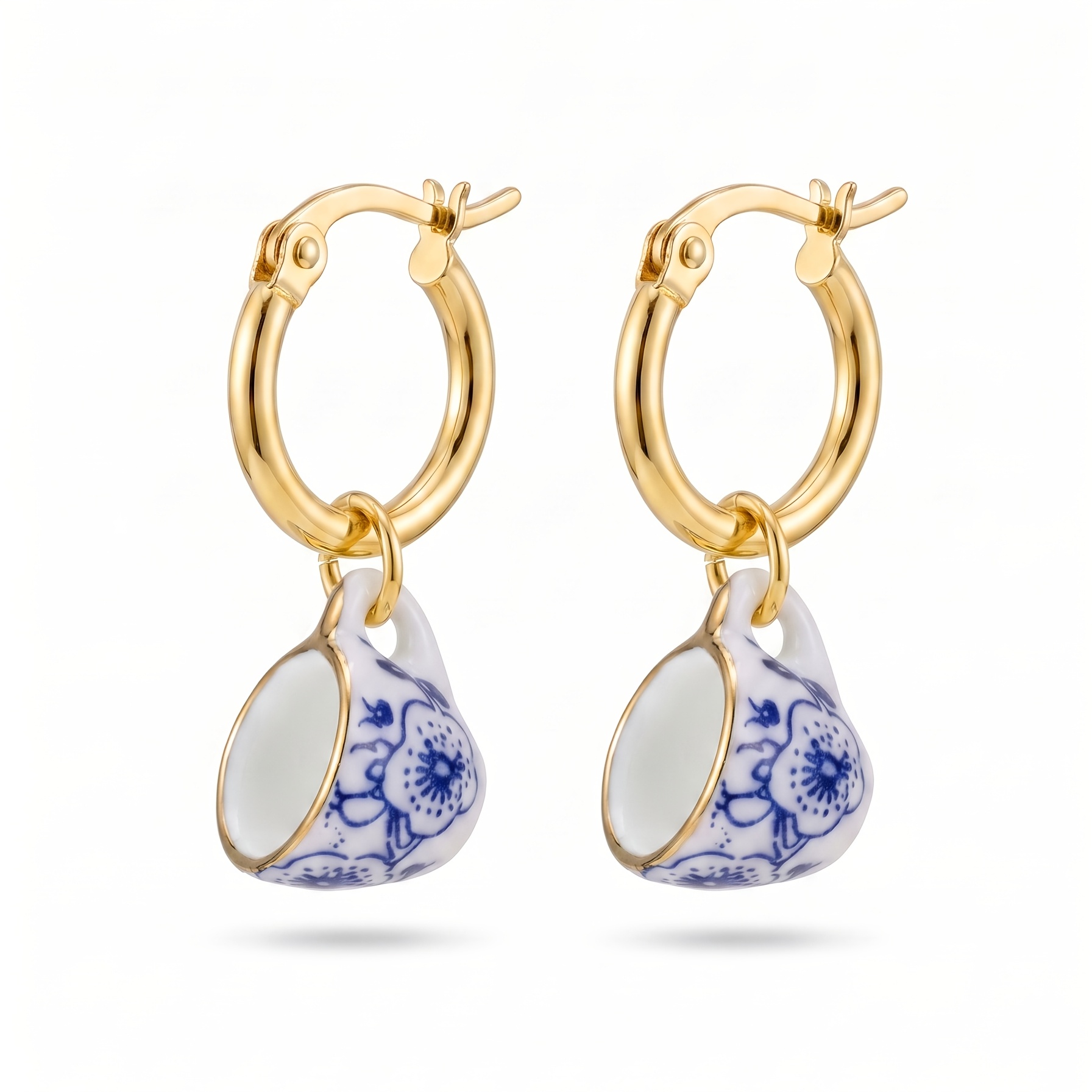 TEMU 1 Paire de Boucles d'Oreilles Pendantes Tasse à Thé en Porcelaine Bleue et Blanche pour Femme, Breloque Mini Tasse à Thé, Accessoire Esthétique