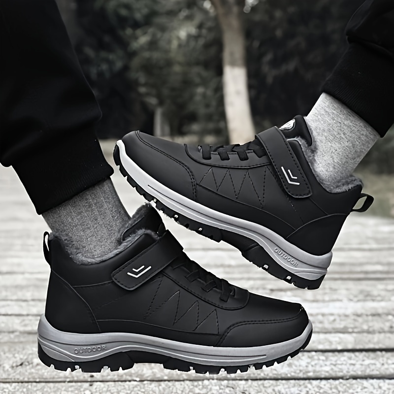 mens solid color fleece lined snow boots slip resistant durable warm for outdoor walking and hiking in winter Product details 3
