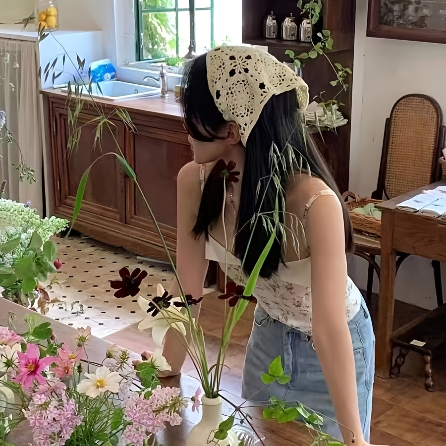 1pc Of Women's Beige Floral Lace Headband. Suitable For Everyday Wear, Sports, Beach Vacations, And As A Headscarf. A Headband For Spring, Summer, And Autumn
