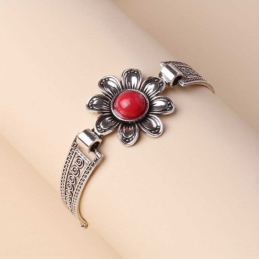

The Beautiful Hand Decoration Of A Vintage Floral Bracelet Adds A Classy Touch To Your Outfit.