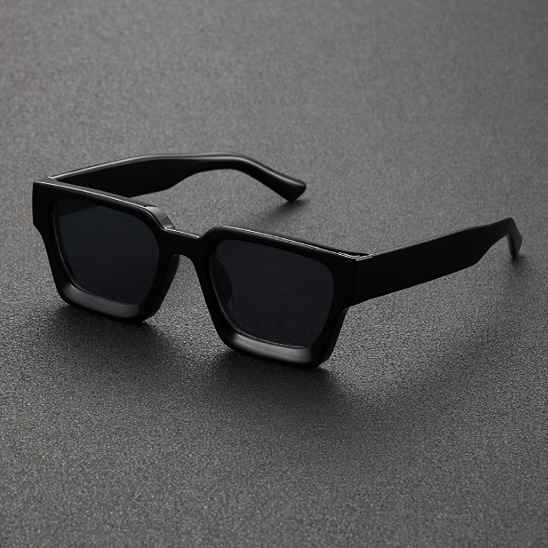 

1pc Classic Men Square Frame Fashion Black Fashion Glasses For Daily Fishing, Clothing Accessories