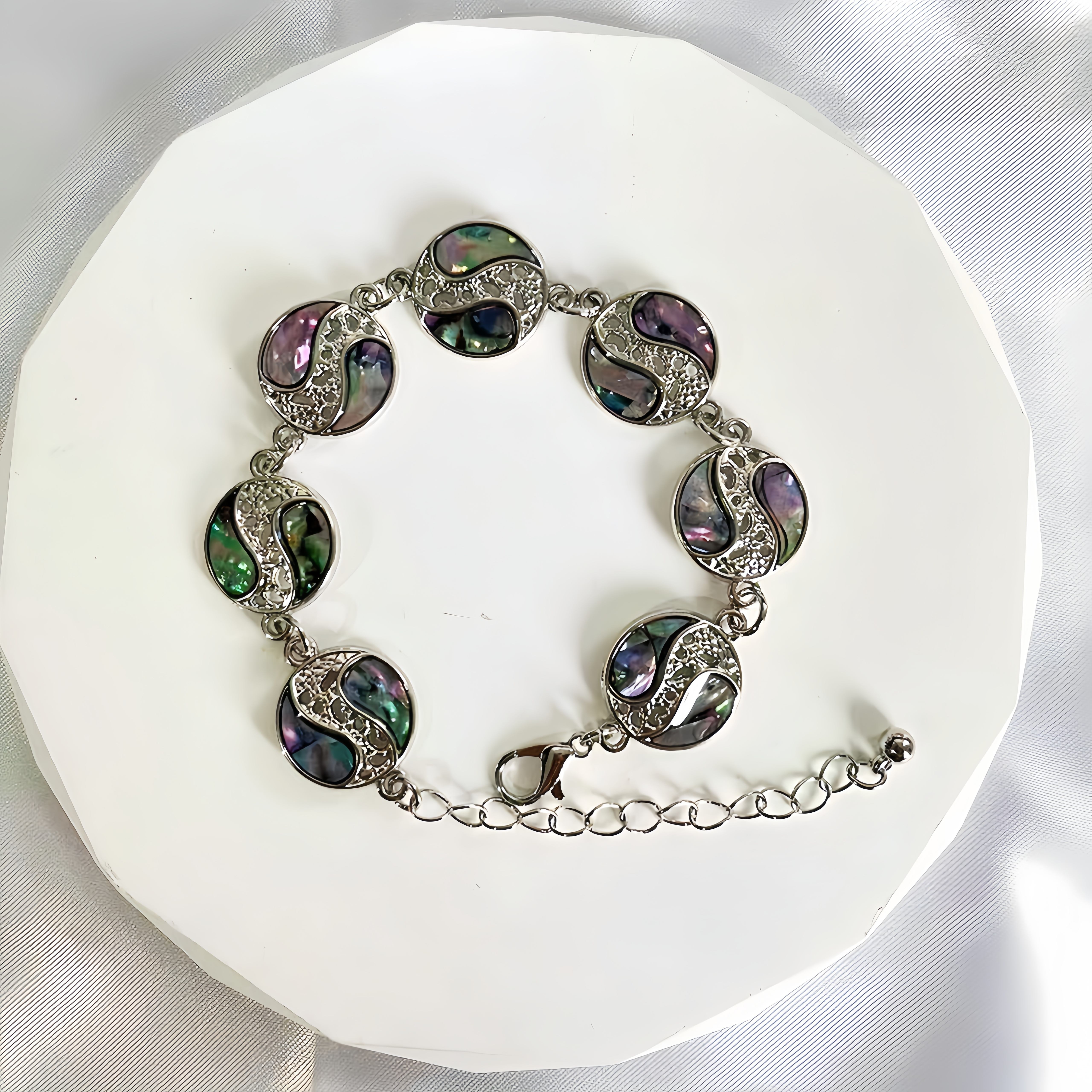Image of Elegant Vintage Style Adjustable Abalone Shell Pearl Link Bracelet - Alloy Round Chain With Creative Clasp For Women - Daily And Party Accessory With - Fits , Ideal For Thanksgiving