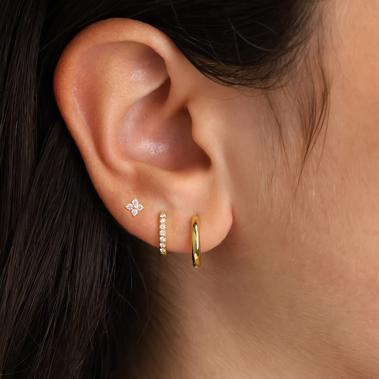 E-shop Modische Creolen für Damen, -Creolen-Set mit Ohrstulpen, einfache Helix-Stecker für Damen