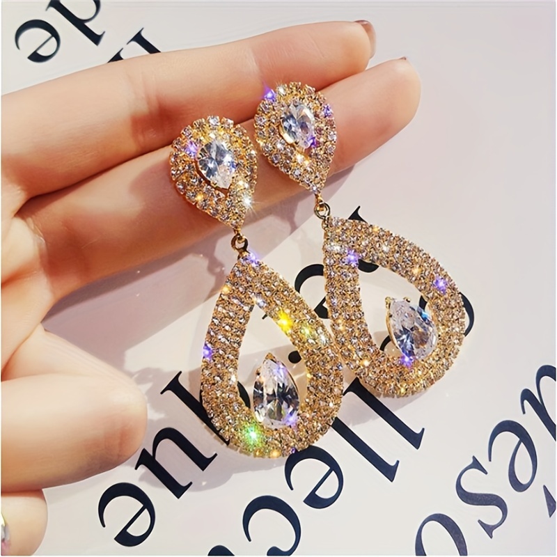 

1pair Stylish, Elegant And Charming Women's Super Sparkling Rhinestone Drop-shaped Earrings Holiday Travel Jewelry Gift