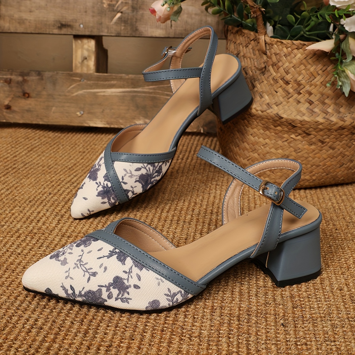Vintage Elegant Floral Ankle Strap Chunky Heel Pointed Toe Flat Shoes for Women, Women Shoes