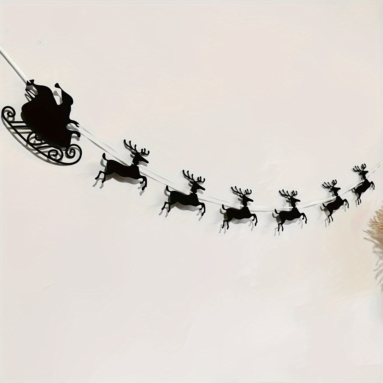 [ Garland] Classic Christmas Reindeer & Santa Sleigh Garland - Easy-to- Black Felt Bunting For Fireplace, Wall, & Tree Decor | , Winter , & Birthday Decorations, Christmas Decorations