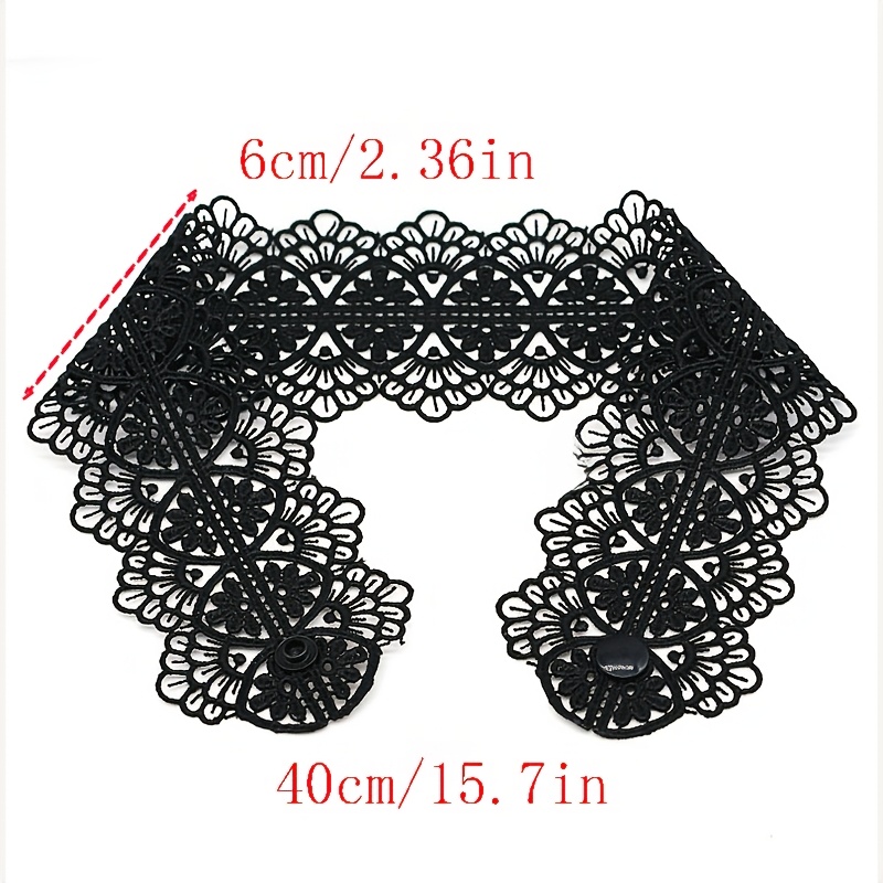 Women's Vintage Openwork Lace Choker with Button Embellishment