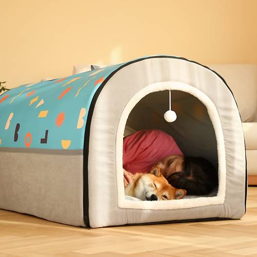 enclosed doghouse suitable for large medium and small pets