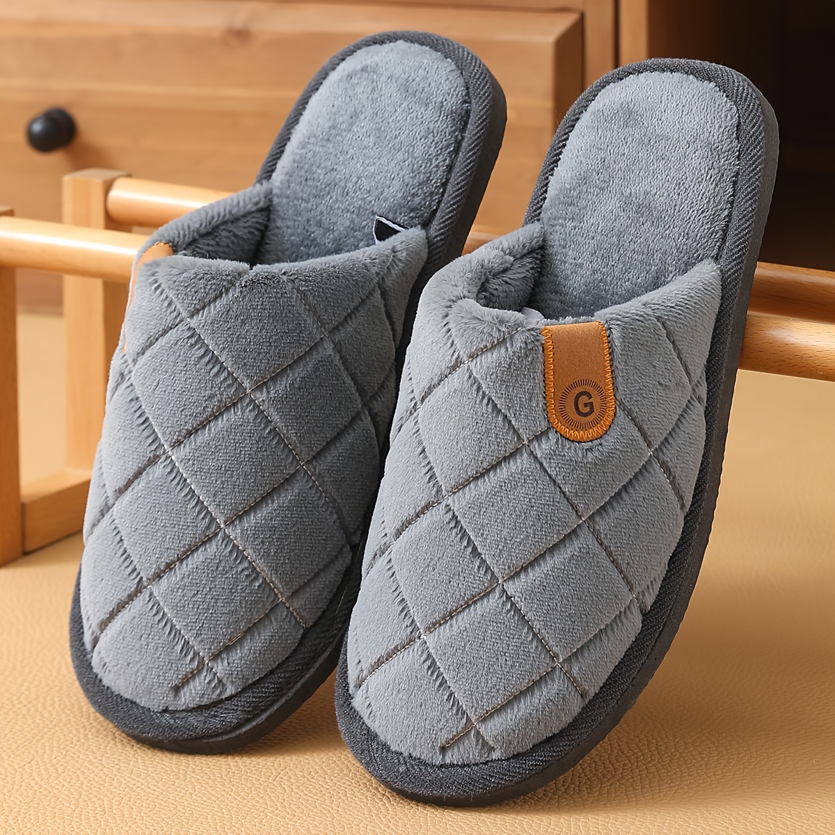 Autumn/winter Men's Plush-lined Thick-soled Non-slip Slippers For Home, Warm For Indoor/outdoor Use, Couples' Slippers, International Slippers