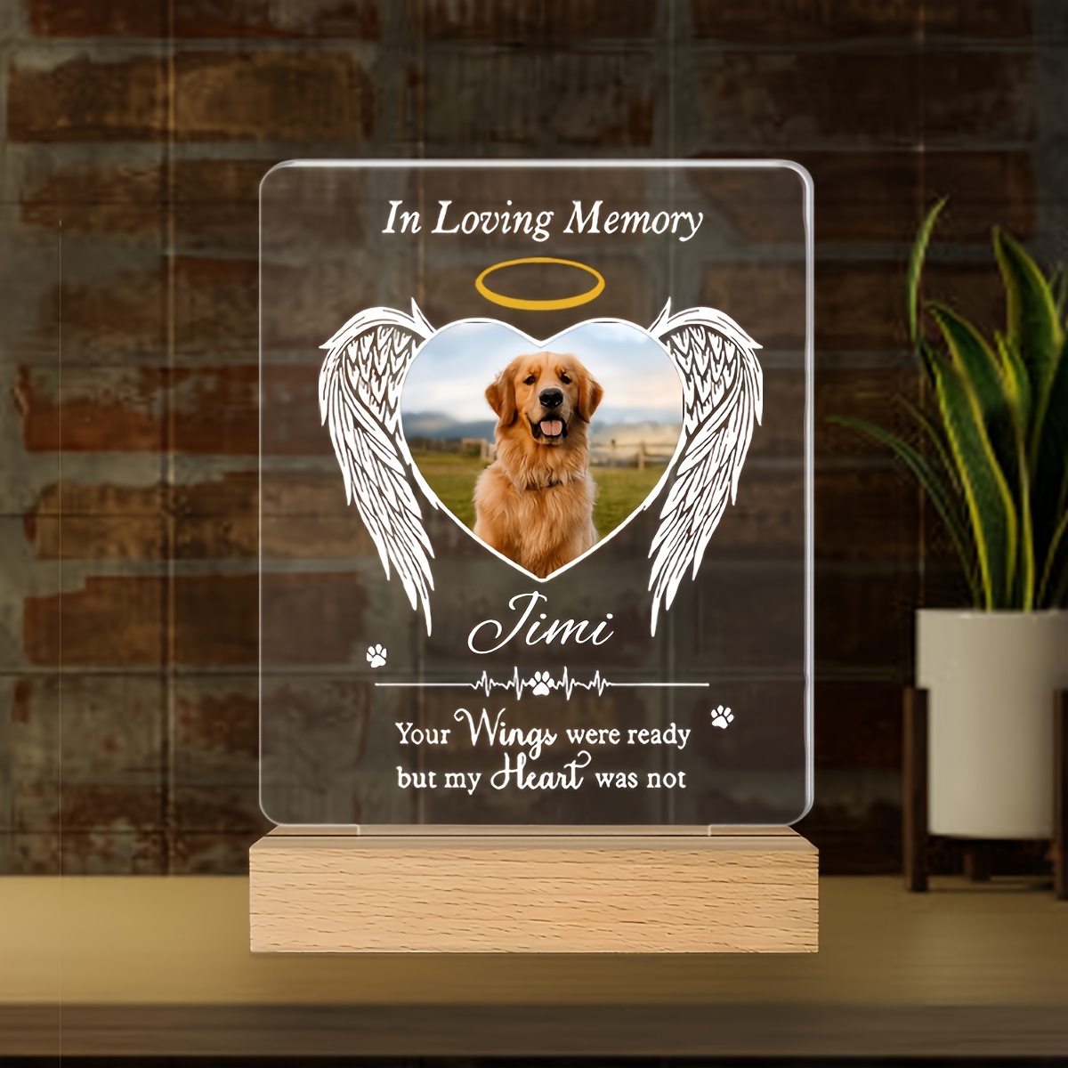 Personalized Acrylic Commemorative Pet Frame with Customized Photos And Text - Angel Wing Design, Desktop Display, Durable Souvenir, Suitable for Mourning Families, Modern, Suitable for Dogs And Cats, Pet Souvenir