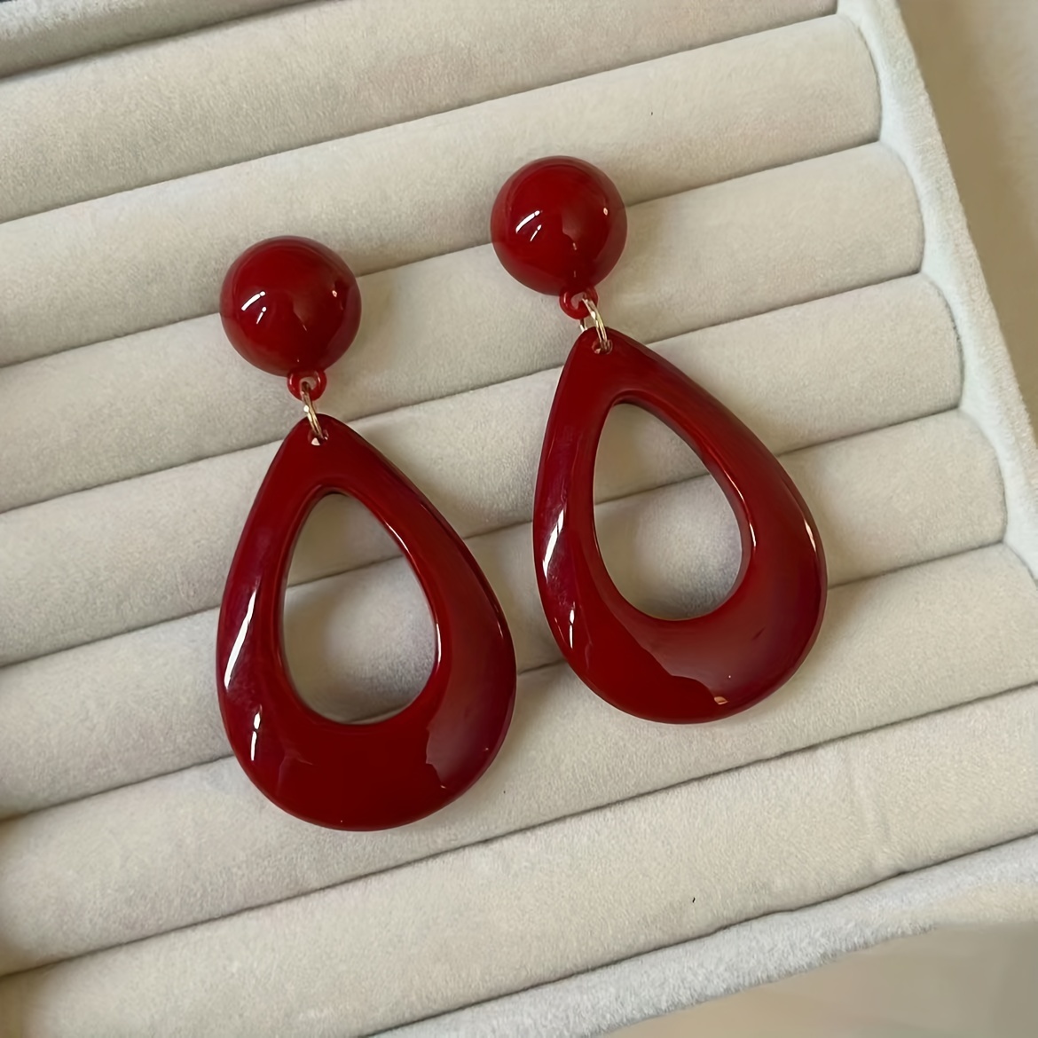 

Boucles d'Oreilles Élégantes Style Rétro Rouge en de , Design Exagéré, Accessoire Tendance pour Femmes