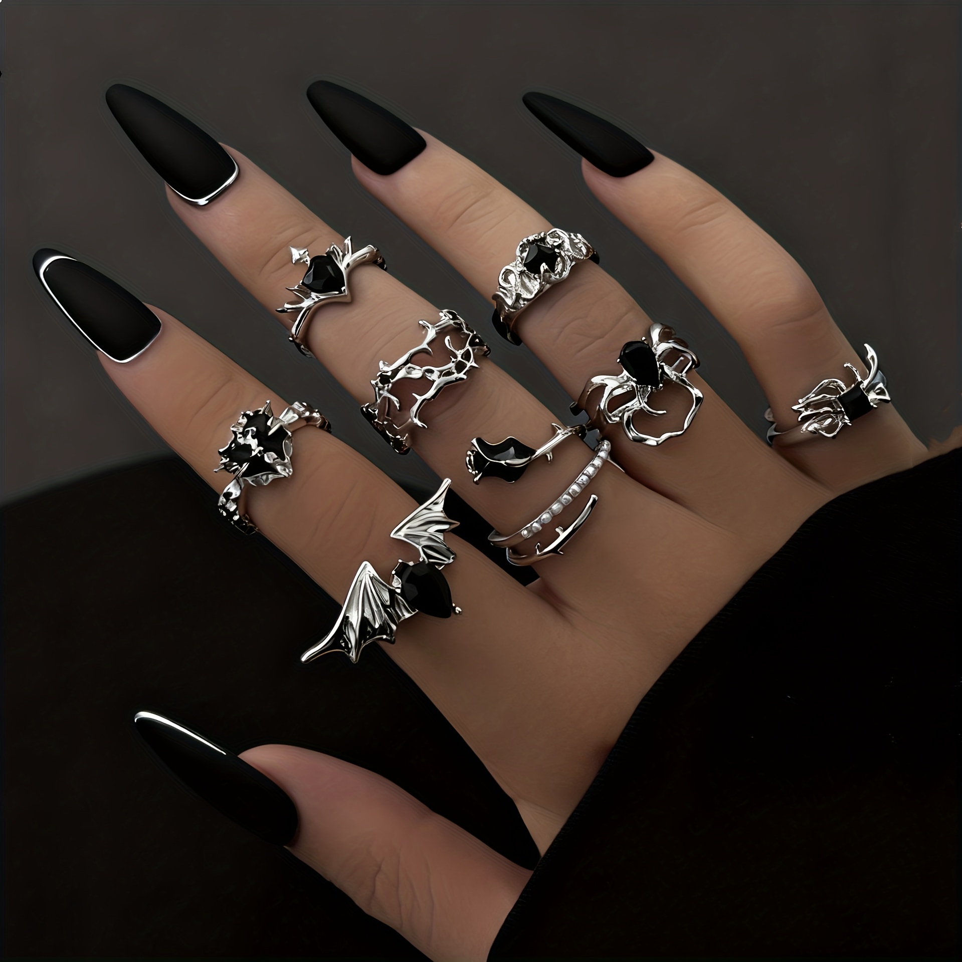 E-shop 8-teiliges Set Legierung Öltropfen Strassstein Ringset Vintage Dunkel Gothic Persönlichkeitsringe Fledermaus Rose Herz Ringset