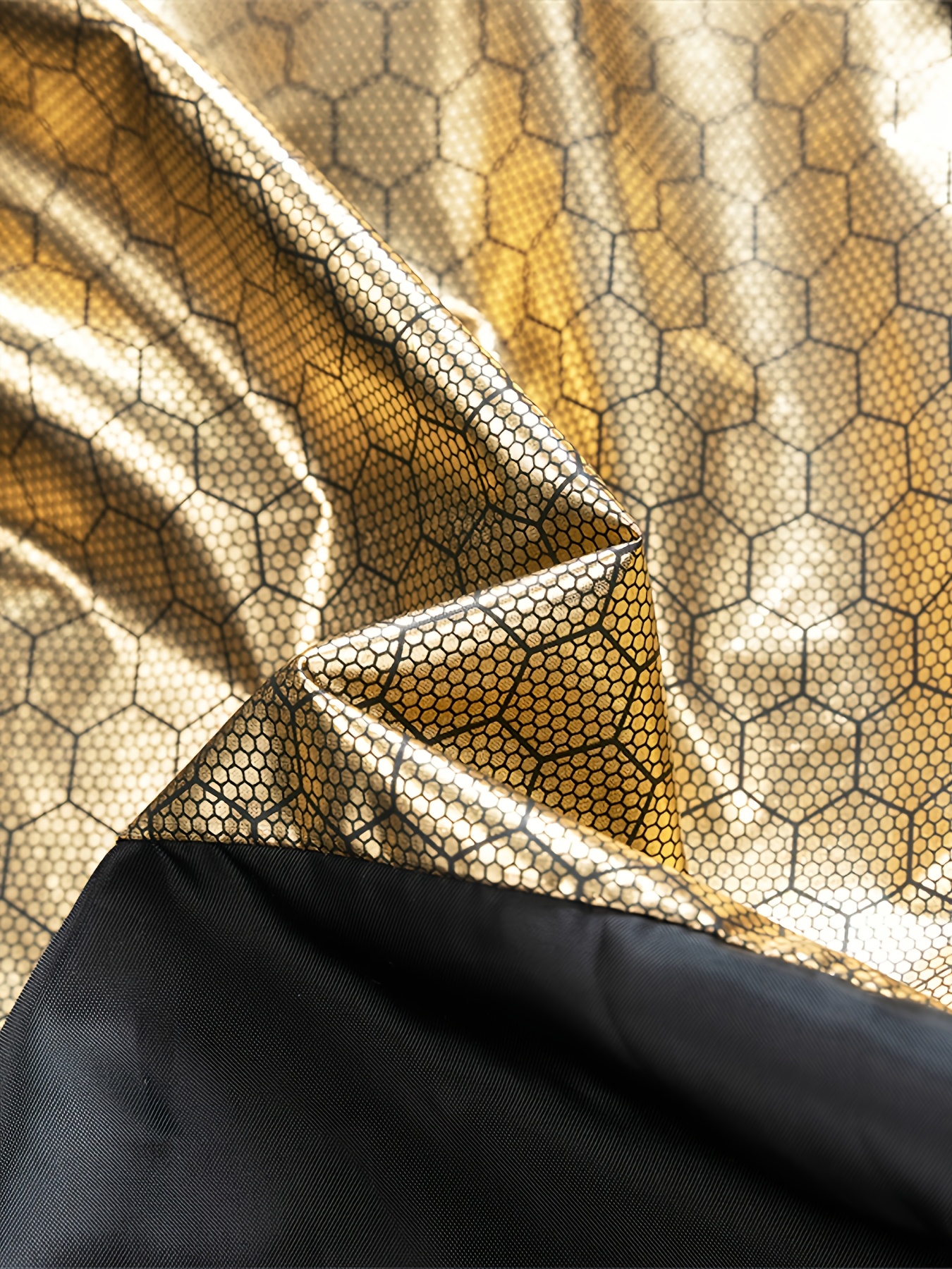 Men's High-End Black Golden Padded Jacket