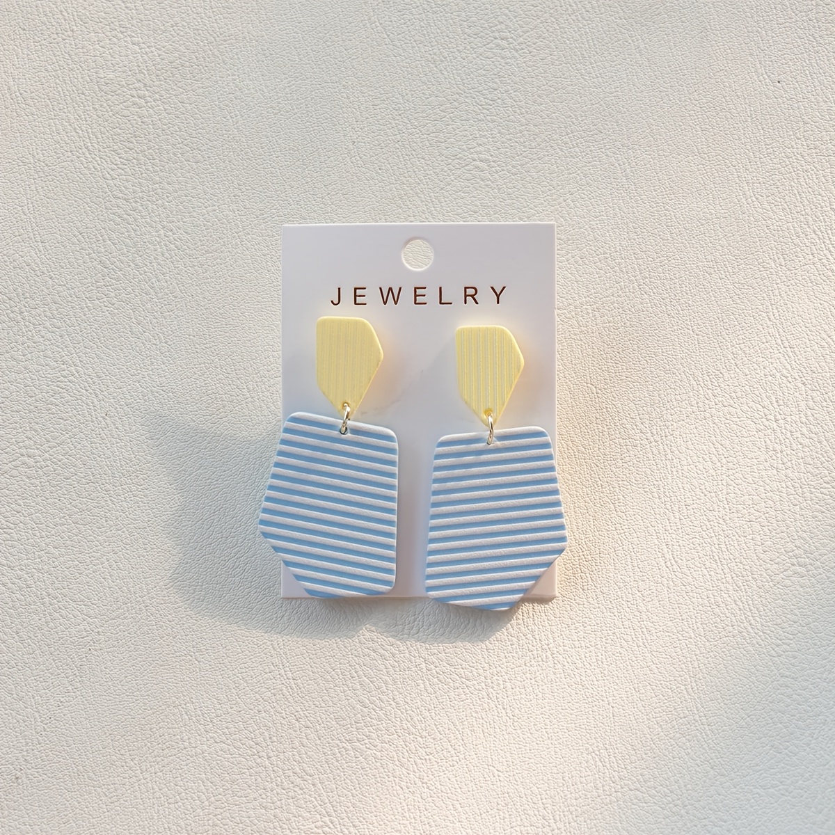 TEMU 1 paire de boucles d'oreilles pendantes acryliques géométriques gribouillées à rayures bleues et blanches, style vacances pour femme, cadeau de
