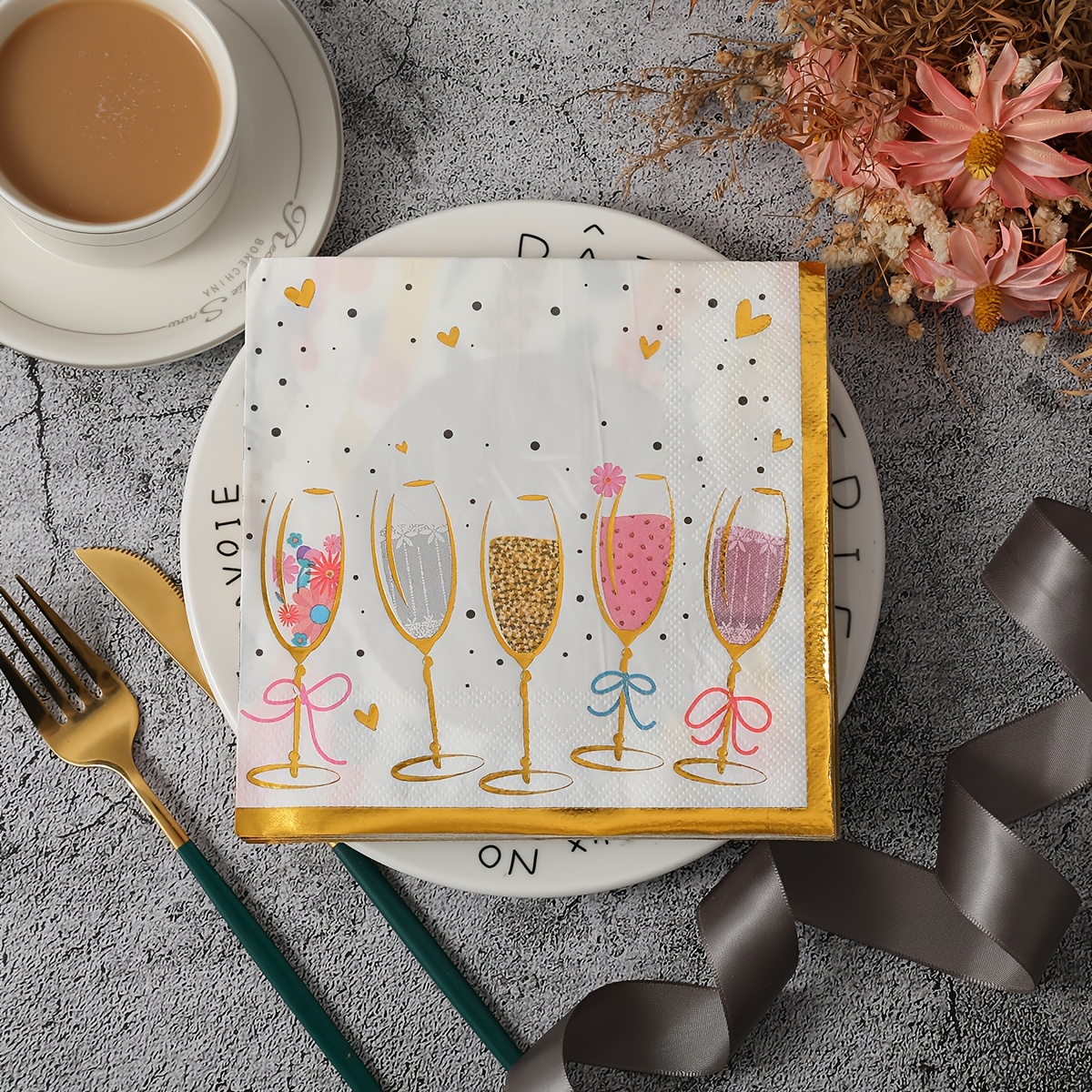 E-shop 20 Stk. Elegante Champagnerglas-Servietten mit Goldrand, 33x33 cm - Festliche Partydekoration für Hochzeiten, Geburtstage und Besondere Anlässe,