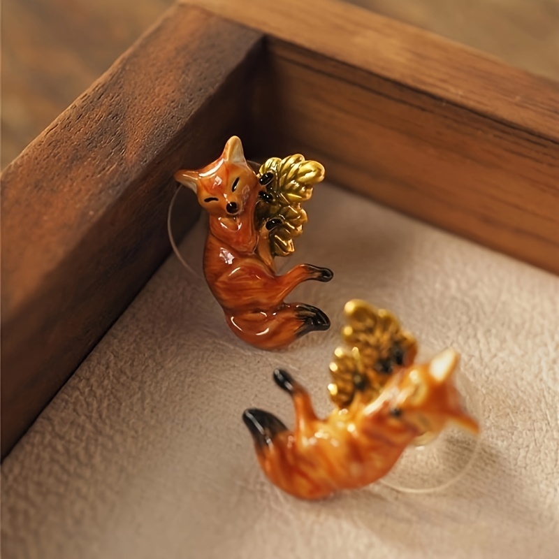 TEMU 1 Pair Of European And Retro Fox Animal Shaped Earrings Suitable For Women's Jewelry