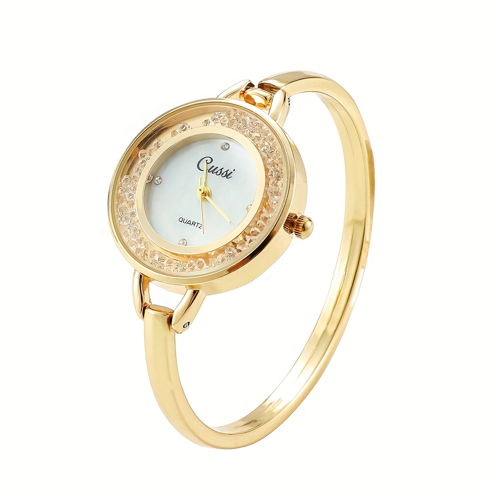 Luxurious Golden Bracelet Watch For Women, A Fashionable Wrist Accessory With