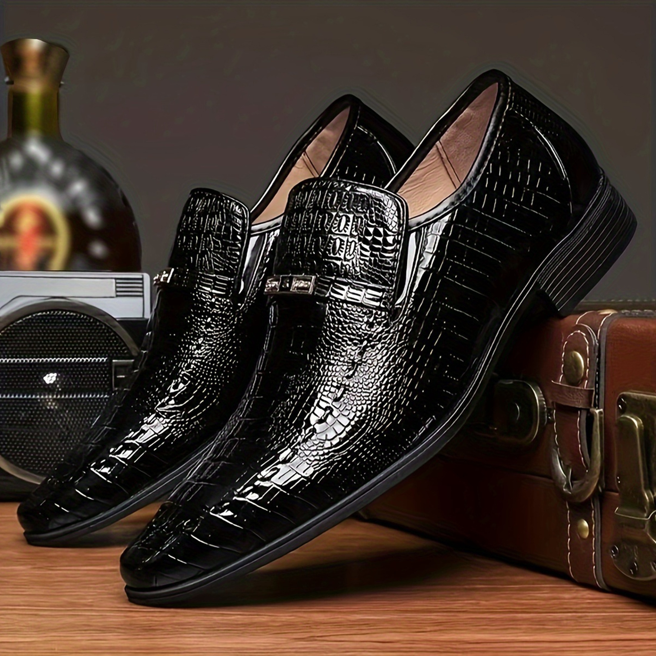 

Men's Crocodile Print Oxford Shoes - High Gloss, Comfortable & Fashionable Business Formal Footwear For British Men