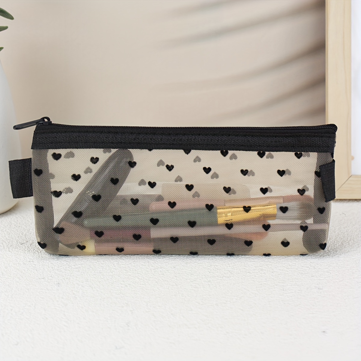 Easy And Stylish Mesh Heart-shaped Small Bag Storage Bag Makeup Brush Lipstick Bag Pencil Case