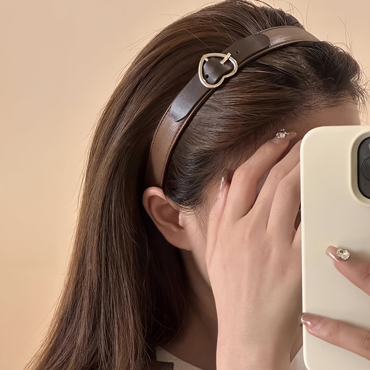 

1pc Vintage Love Heart Decorative Head Band Elegant Wide Brimmed Hair Hoop For Women And Daily Use